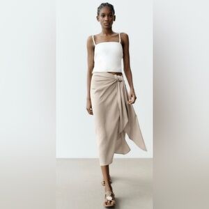 Gold Zara makes midi skirt with rushing size xs